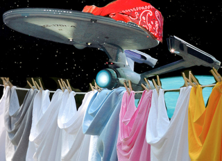Illustration for article titled 10 Things Starships Were Meant To Do (Other Than Fly)